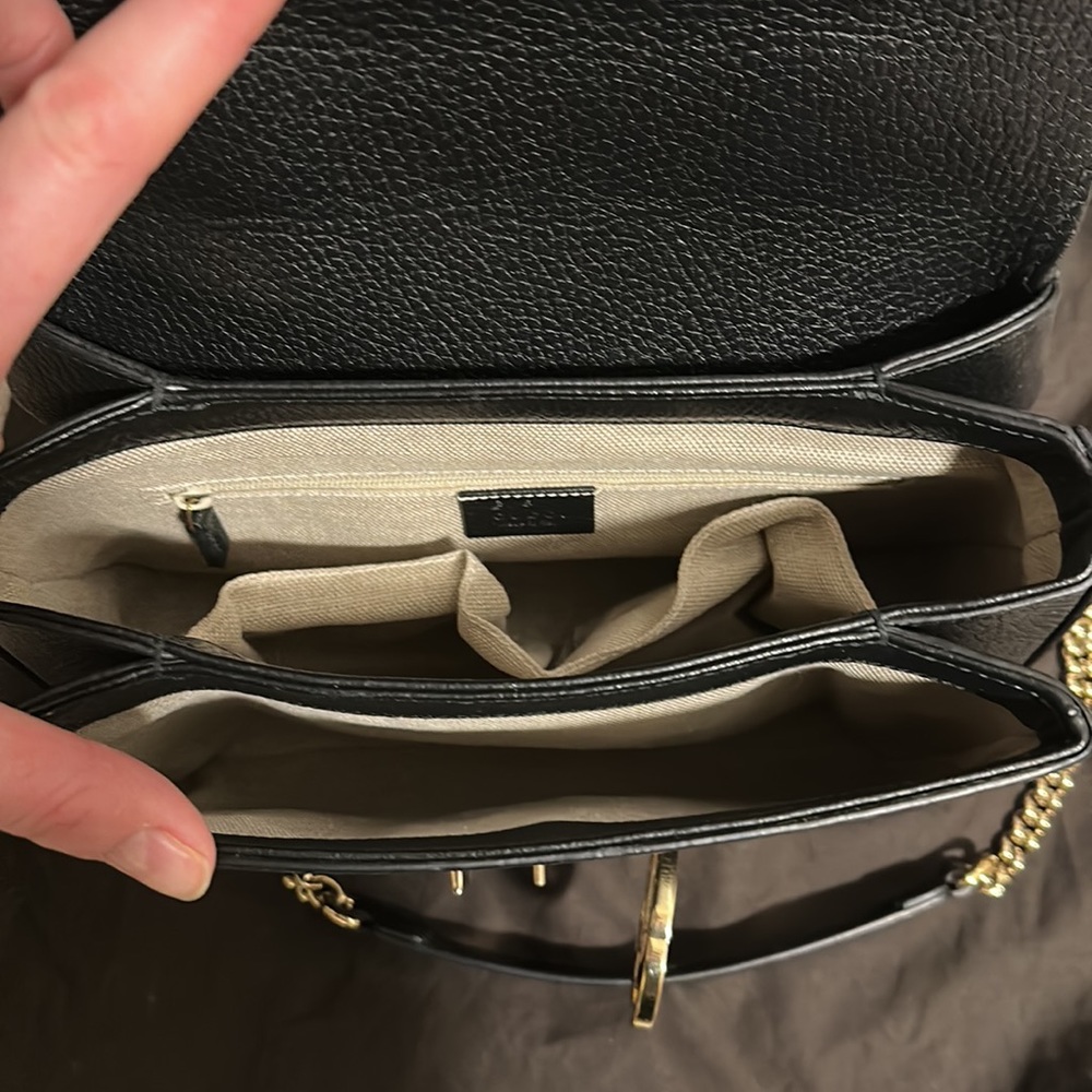 Authentic Gucci Interlocking Clasp bag. - Picture 4 of 7